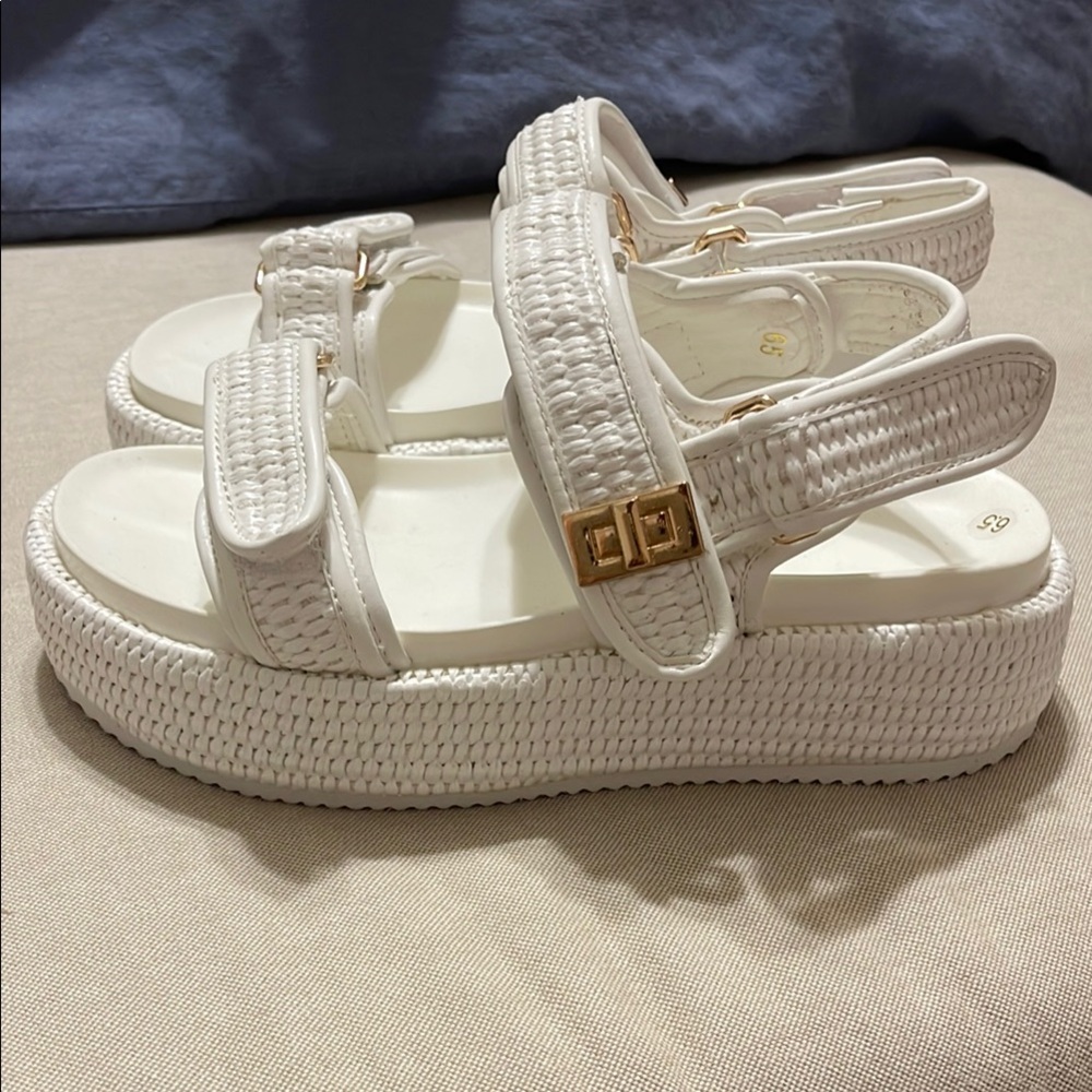 Chic White Platform Sandals with Gold Accents